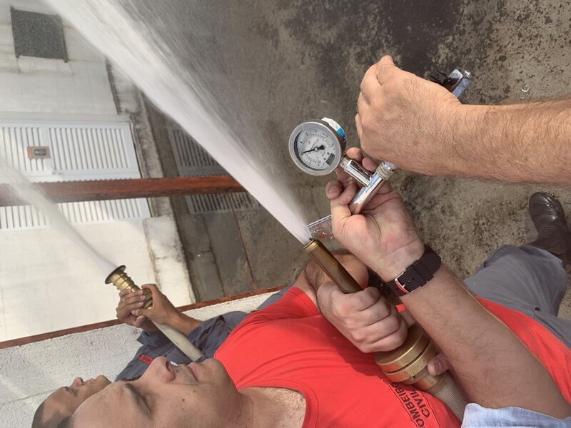 Laudo e certificação de vazão em campo